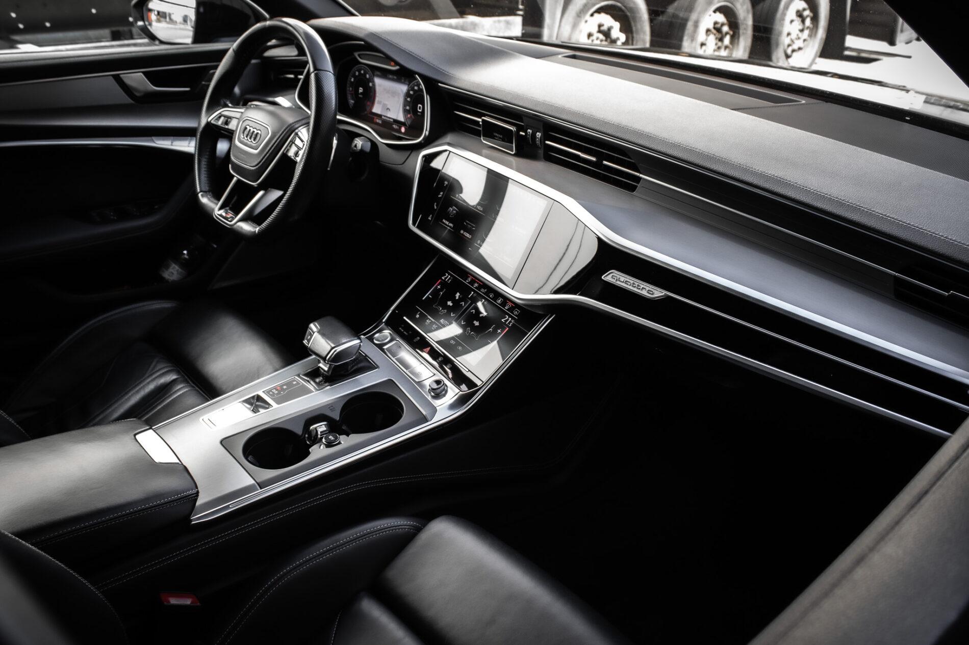 2018 AUDI A6, černá sedan, 239 850 km