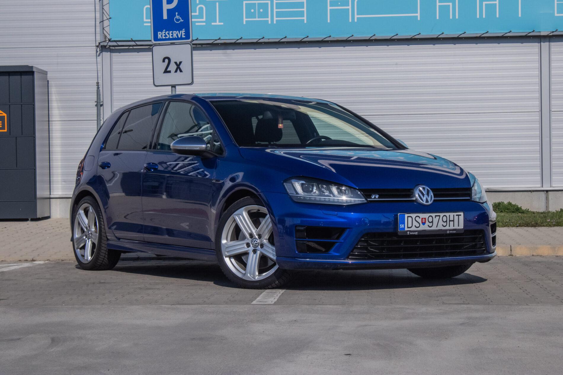 2015 Volkswagen Golf R, modrá hatchback, 136 476 km