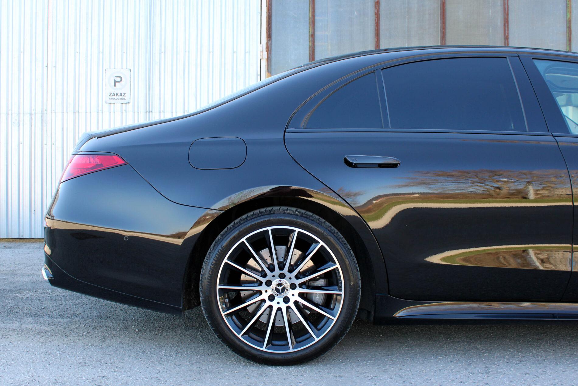 2021 Mercedes-Benz S 400d, černá sedan, 82 099 km