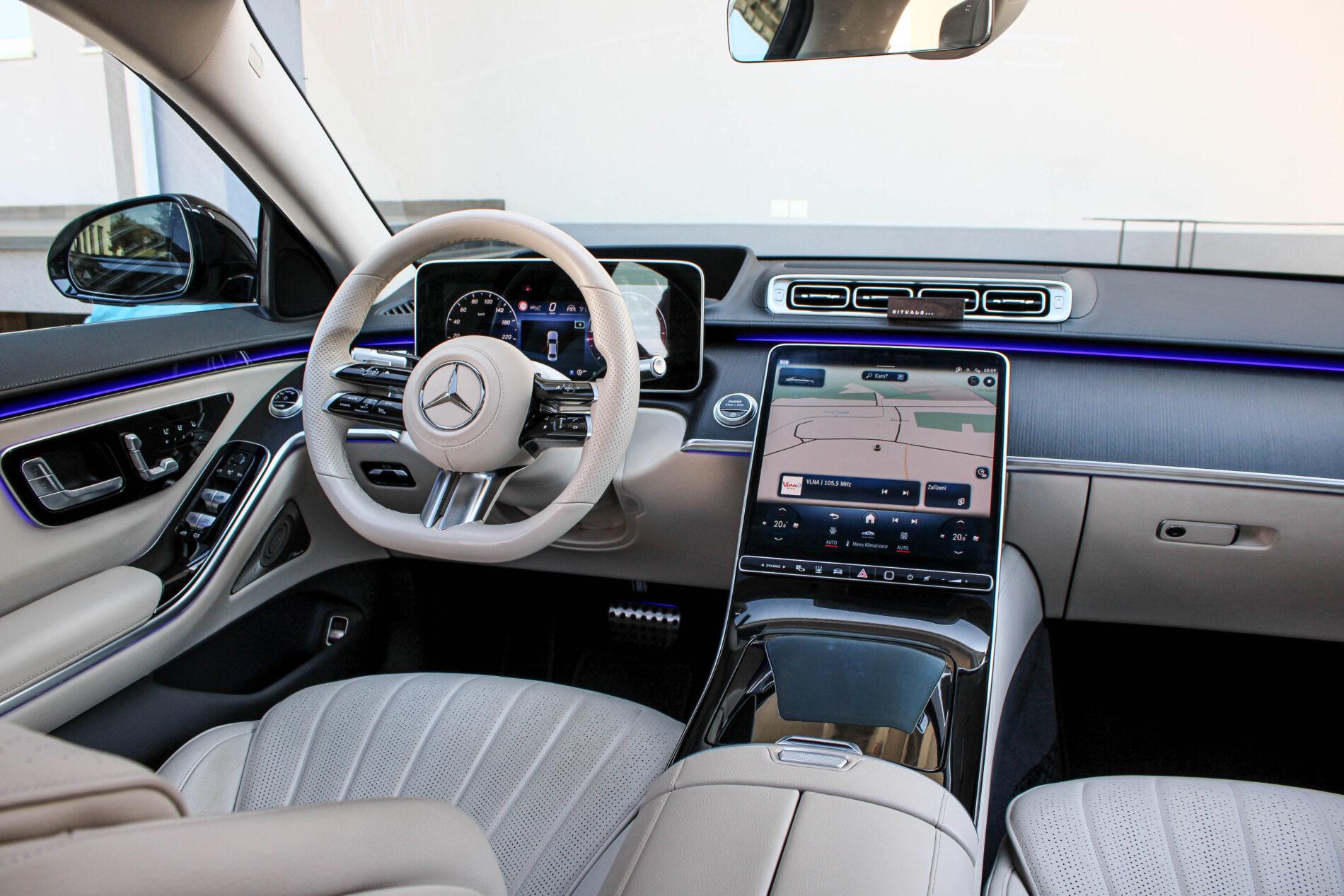 2021 Mercedes-Benz S 400d, černá sedan, 82 099 km
