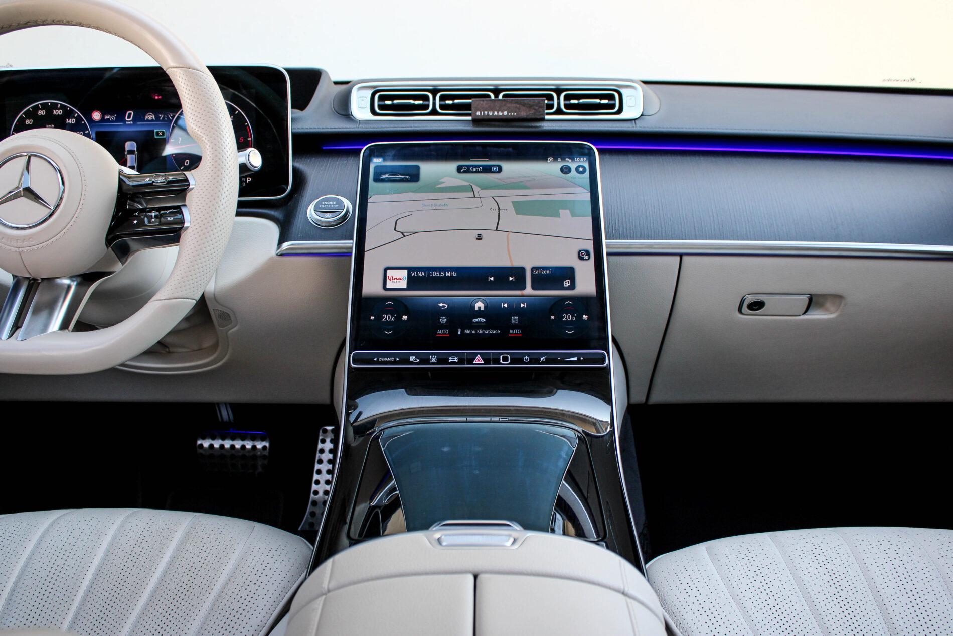 2021 Mercedes-Benz S 400d, černá sedan, 82 099 km