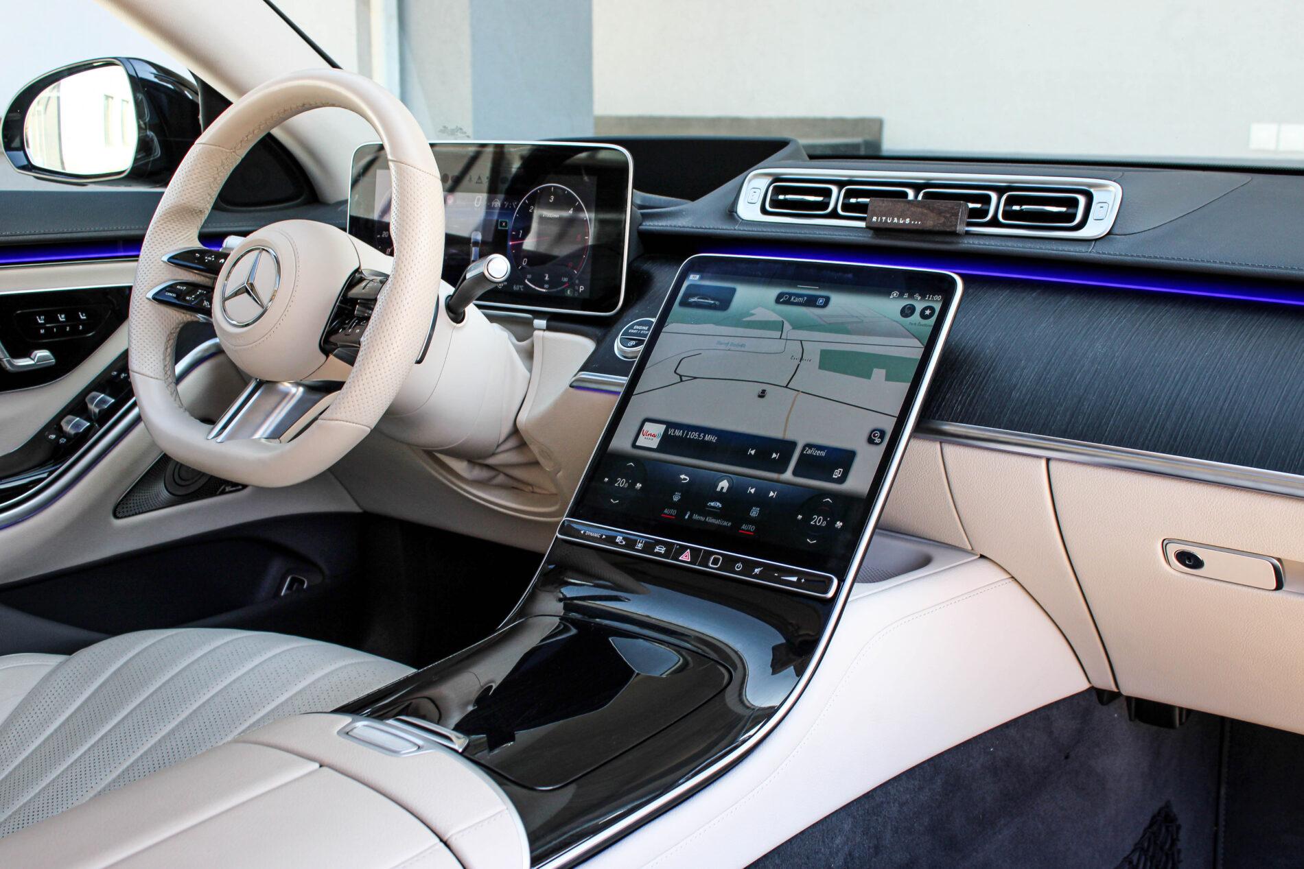 2021 Mercedes-Benz S 400d, černá sedan, 82 099 km