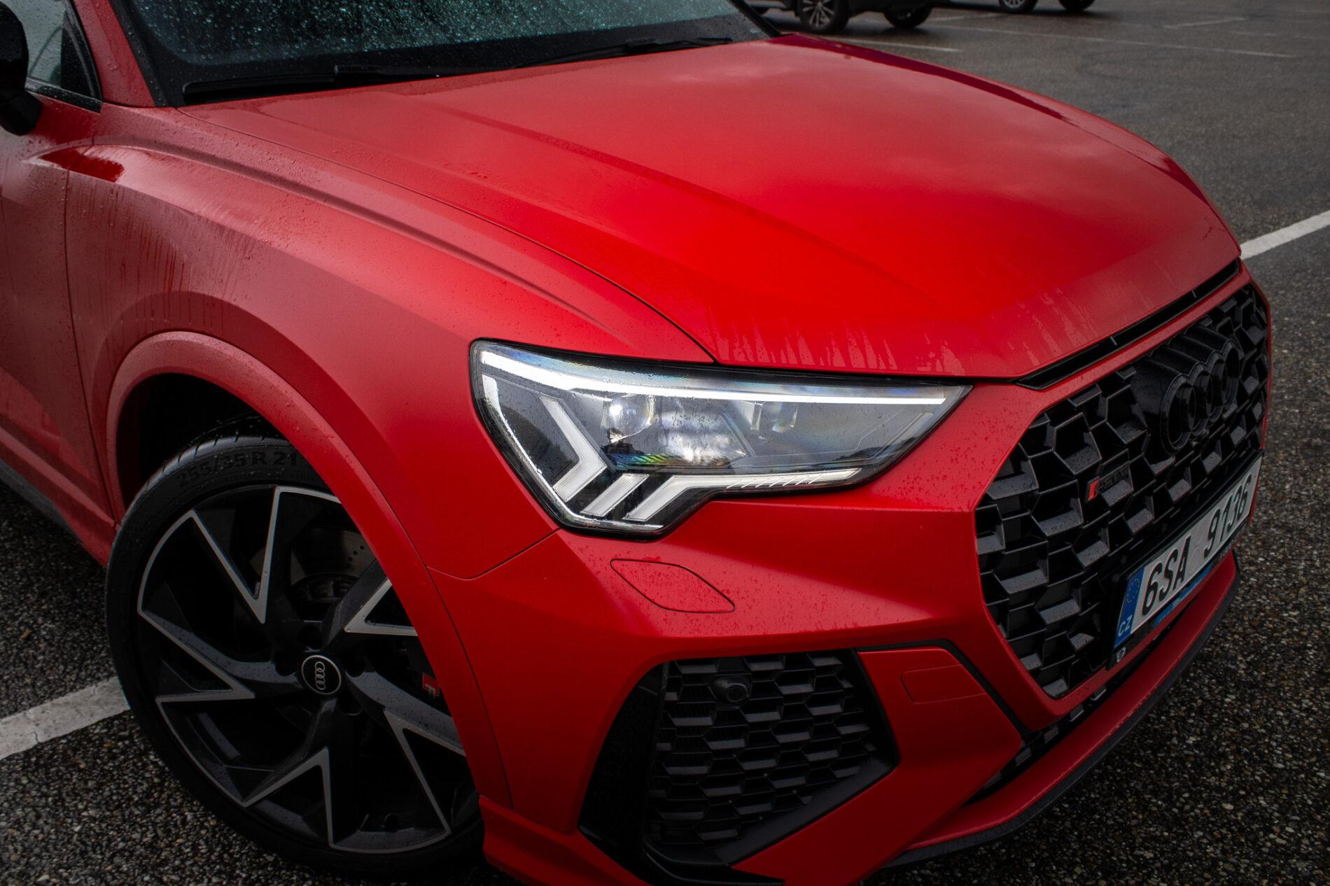 2022 AUDI RSQ3, červená suv, 26 664 km