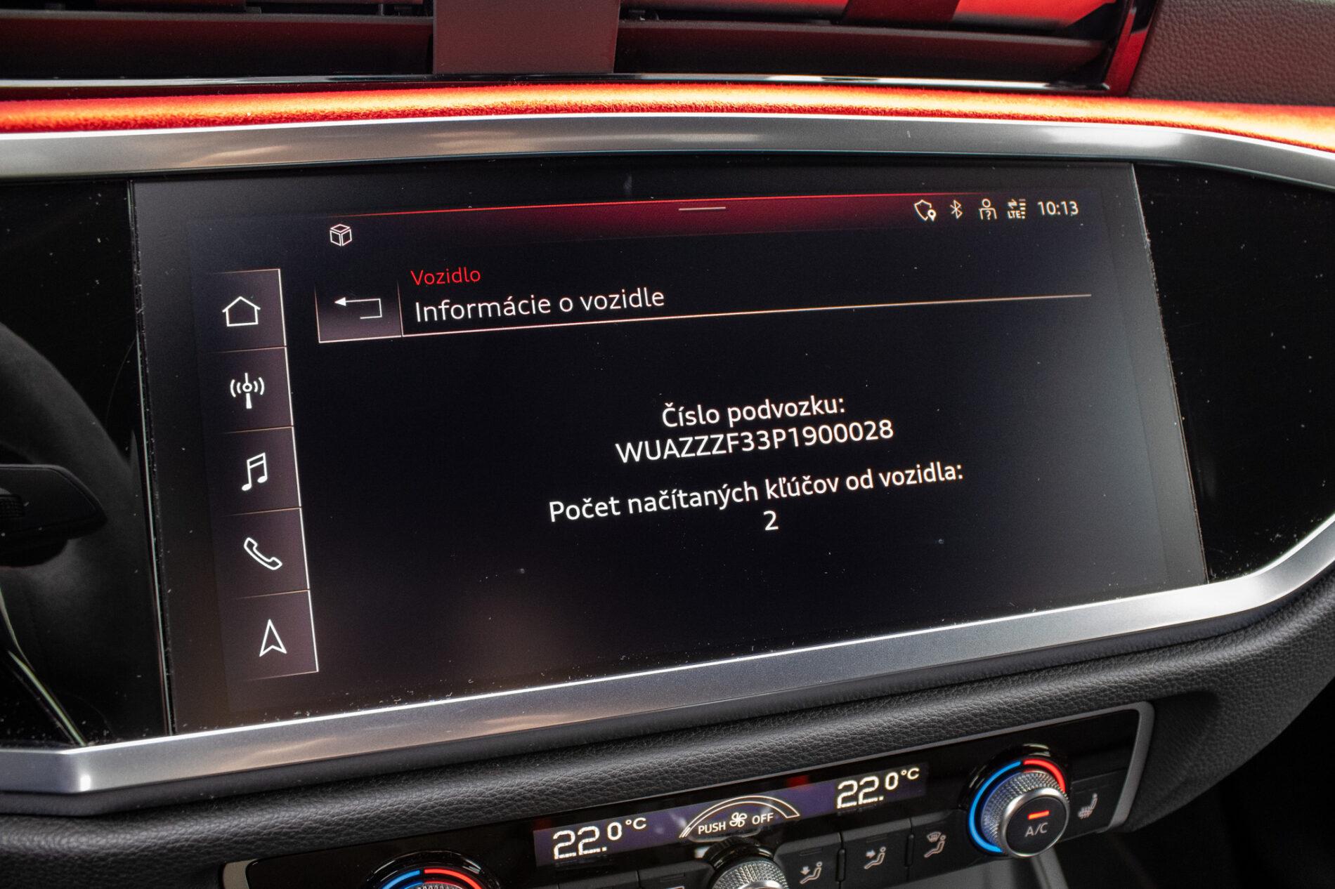 2022 AUDI RSQ3, červená suv, 26 664 km