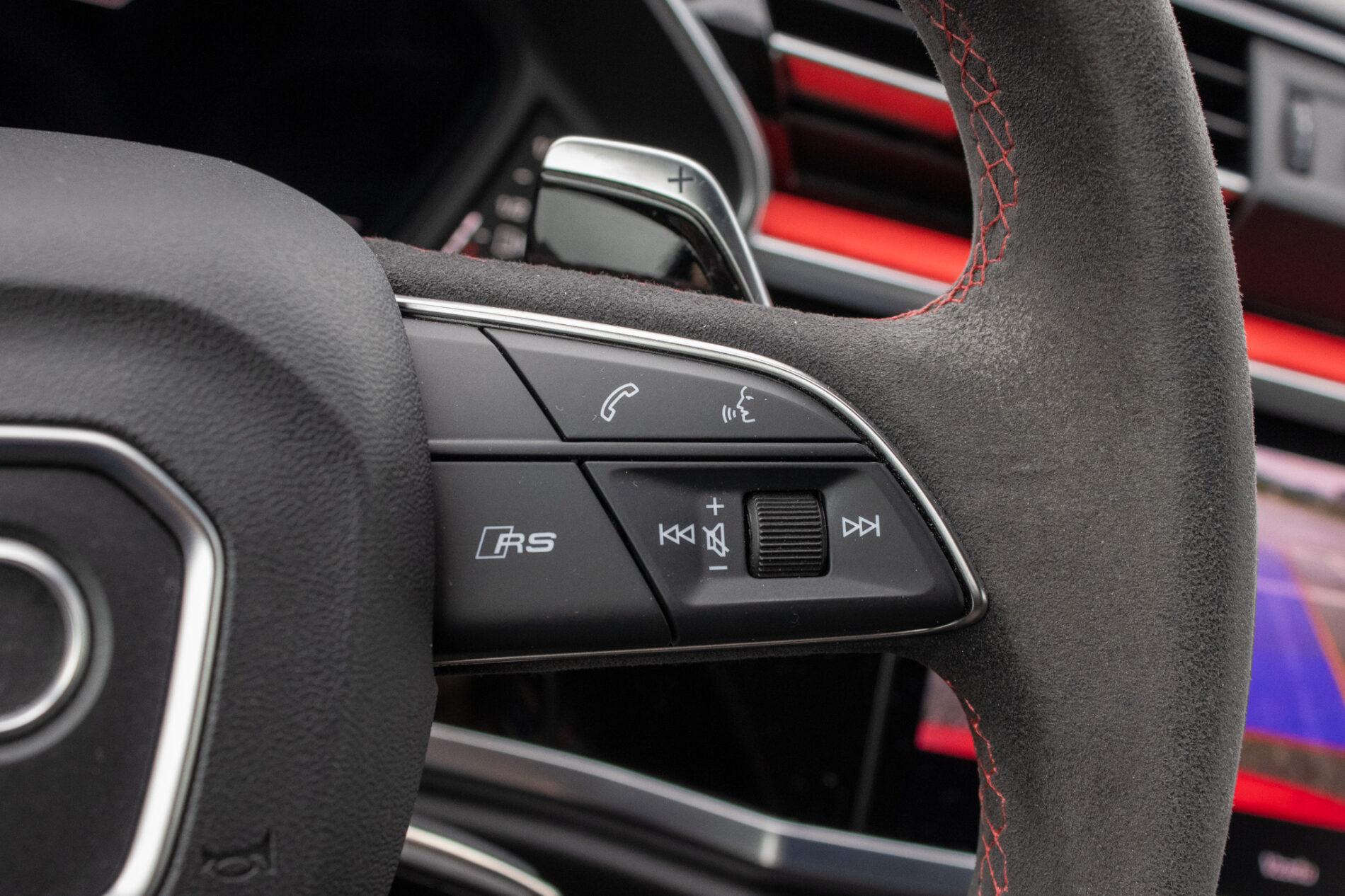 2022 AUDI RSQ3, červená suv, 26 664 km