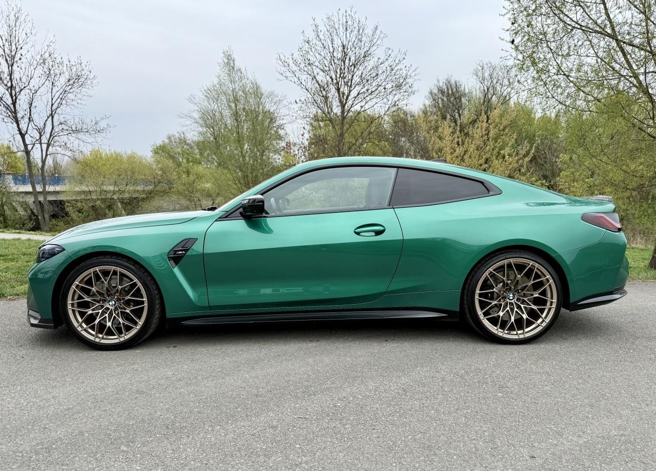 2021 BMW M4, tmavě zelená kupé, 50 600 km