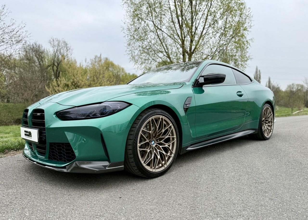 2021 BMW M4, tmavě zelená kupé, 50 600 km