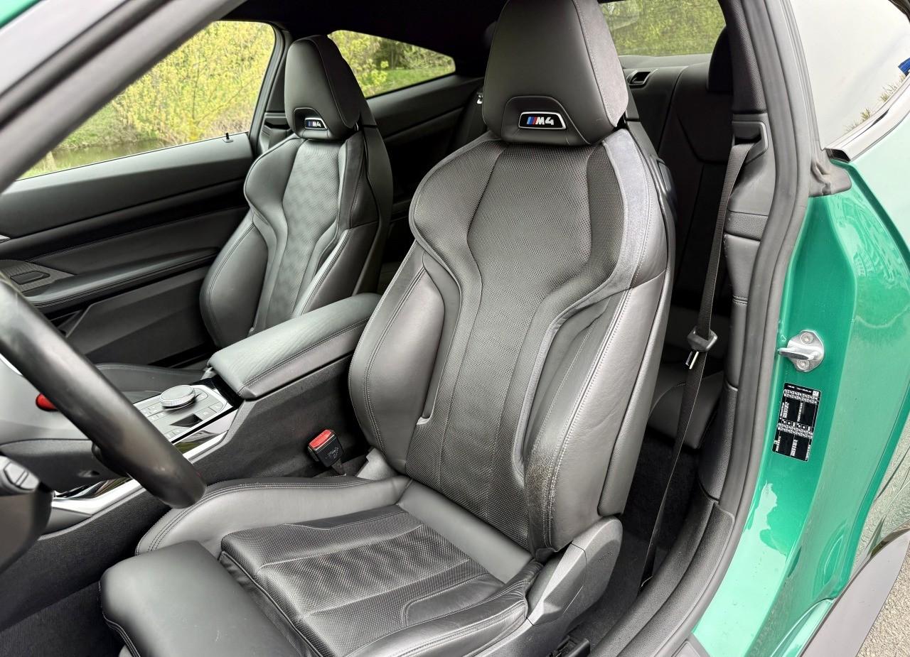 2021 BMW M4, tmavě zelená kupé, 50 600 km