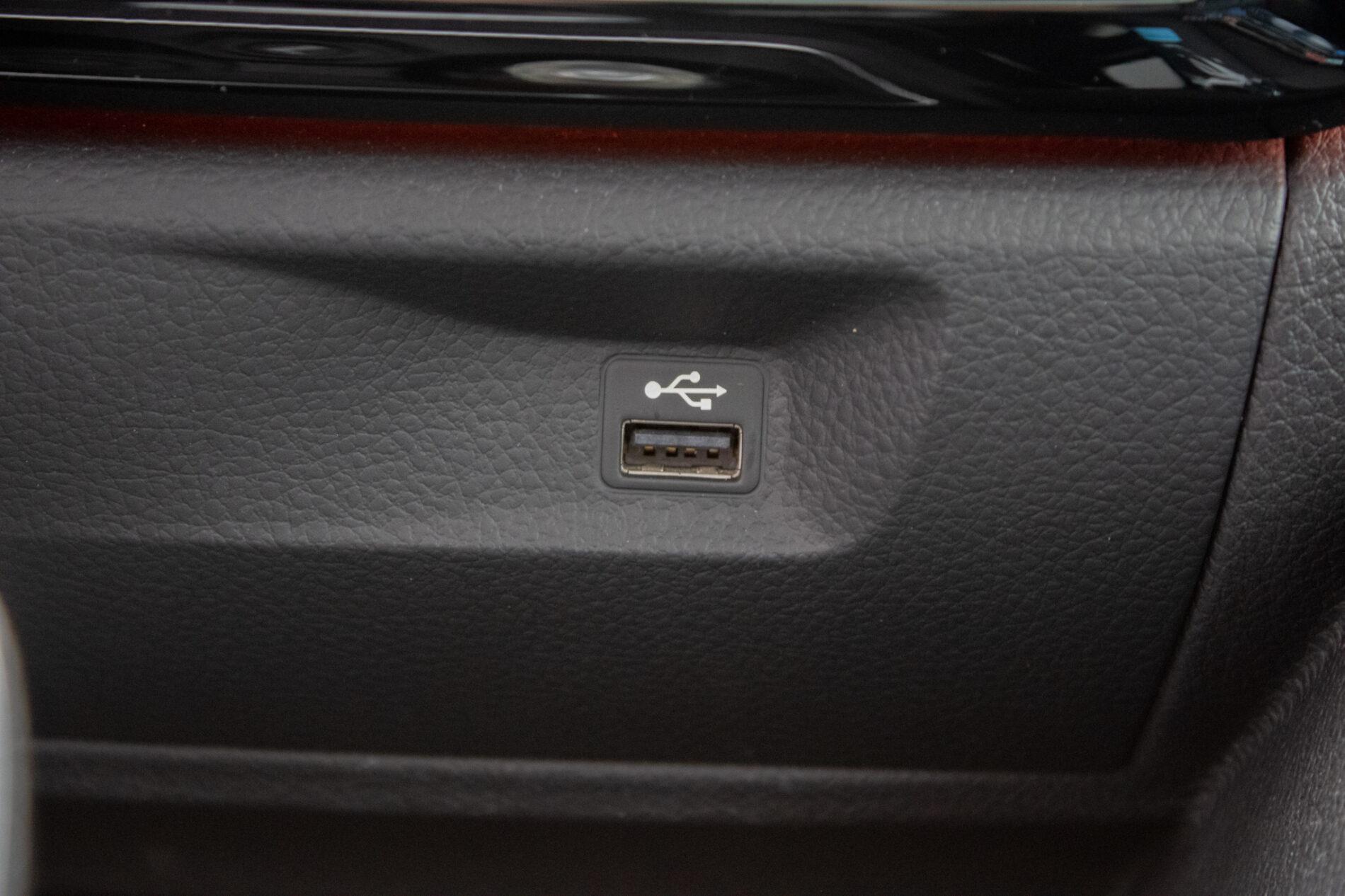 2020 BMW 430i, bílá kupé, 67 237 km
