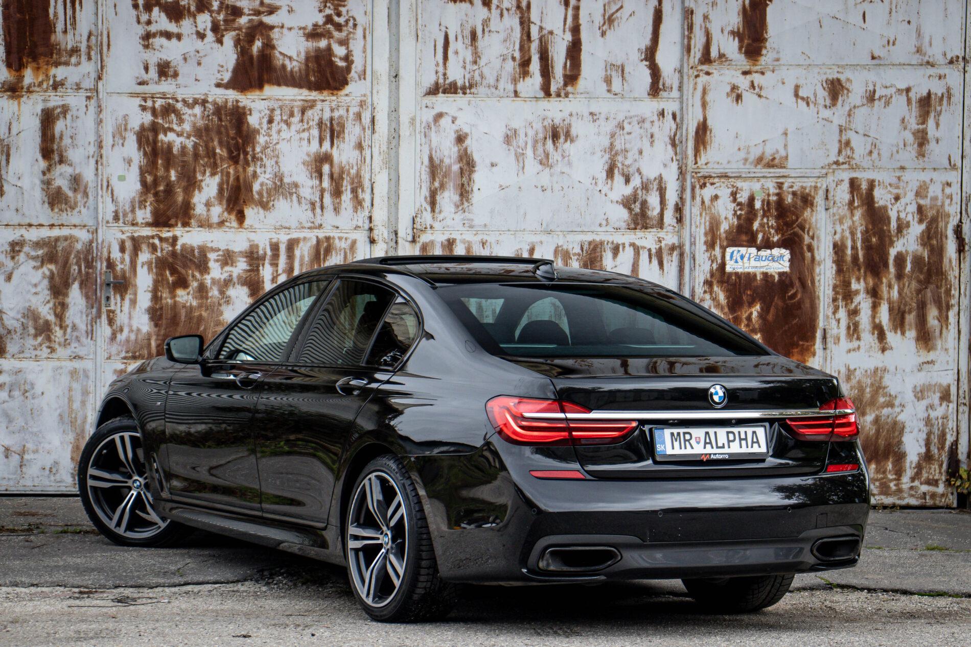 2017 BMW 740d, černá sedan, 160 013 km