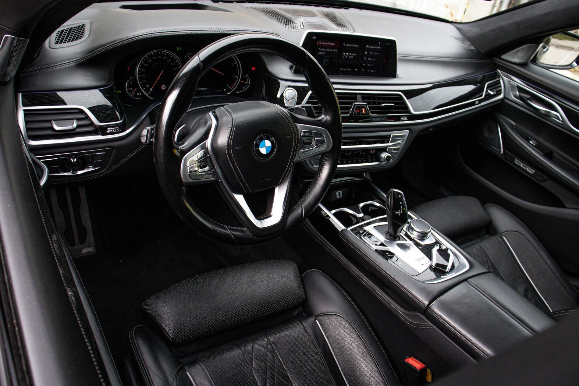 2017 BMW 740d, černá sedan, 160 013 km