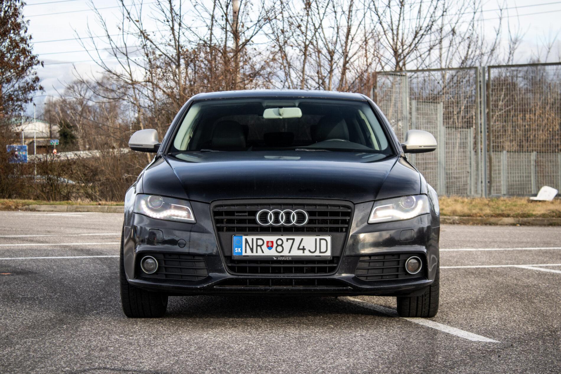 2008 AUDI A4, černá sedan, 299 650 km