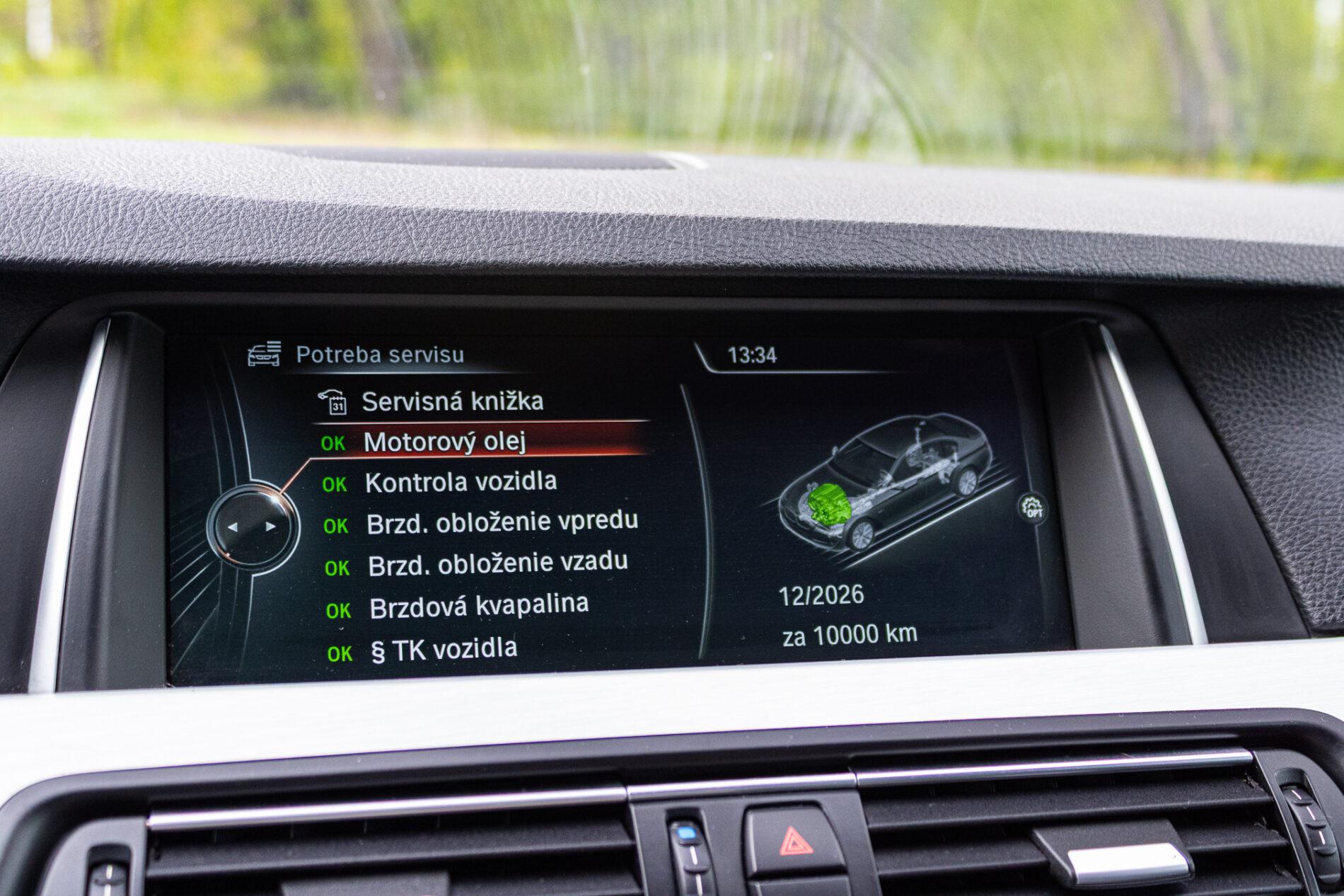 2013 BMW 530d, bílá sedan, 300 588 km