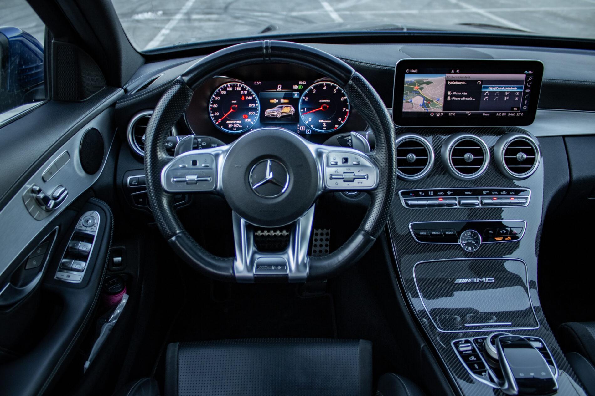 2019 Mercedes-Benz C 63 AMG, modrá kombi, 96 334 km