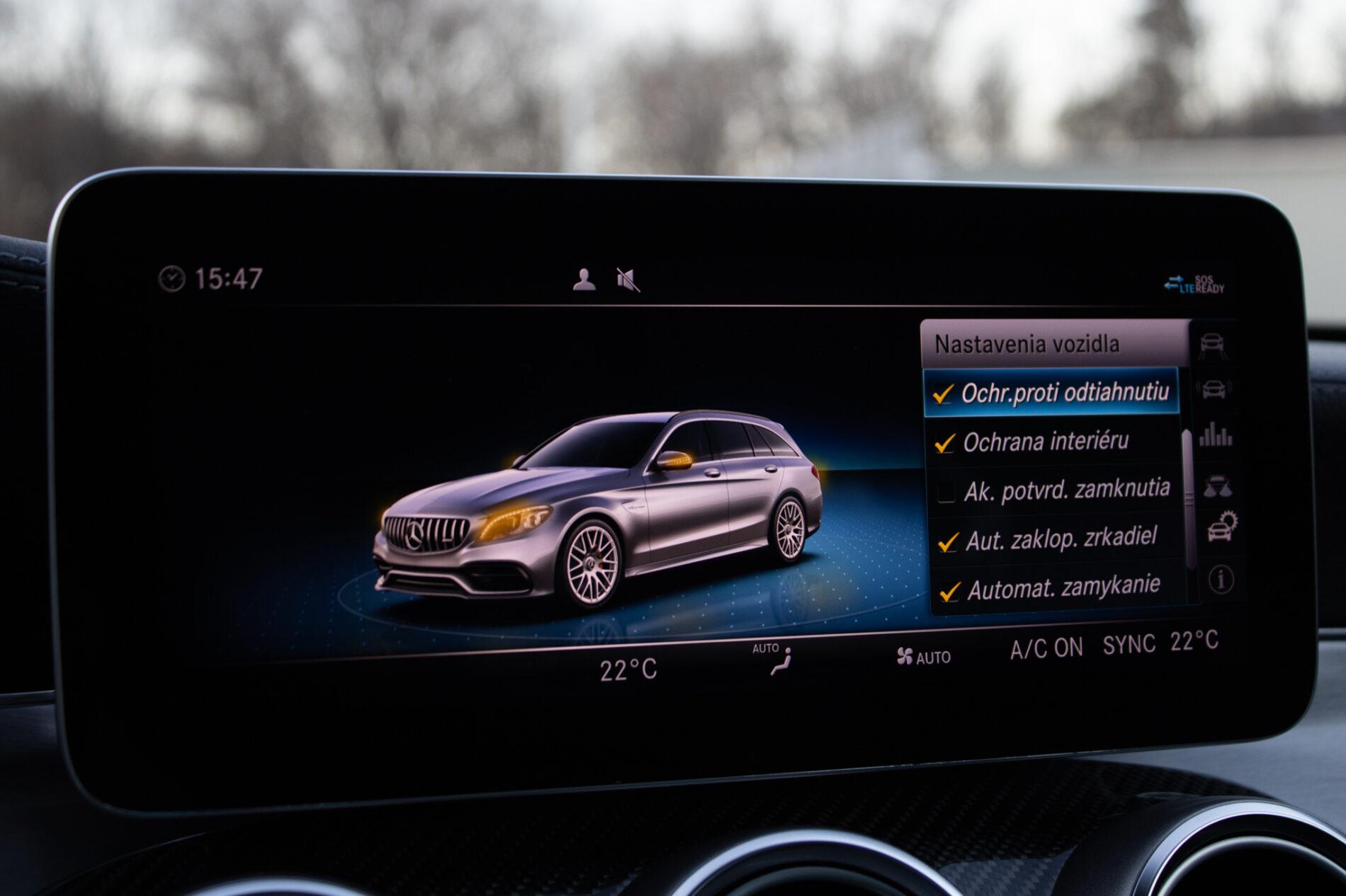 2019 Mercedes-Benz C 63 AMG, modrá kombi, 96 334 km