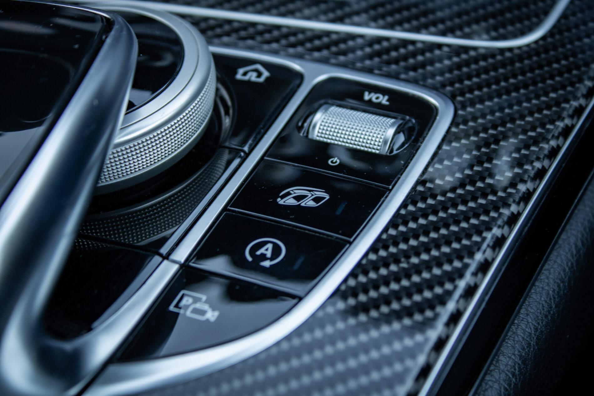 2019 Mercedes-Benz C 63 AMG, modrá kombi, 96 334 km