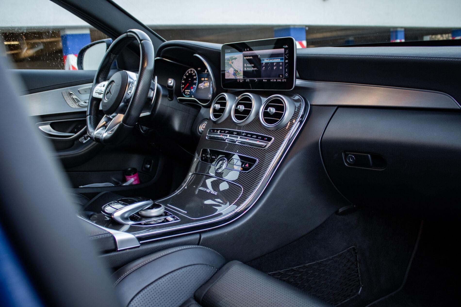 2019 Mercedes-Benz C 63 AMG, modrá kombi, 96 334 km