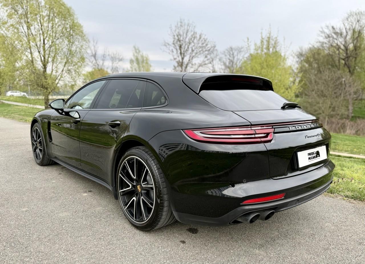 2018 Porsche Panamera 4S Sport Turismo, černá kombi, 106 000 km