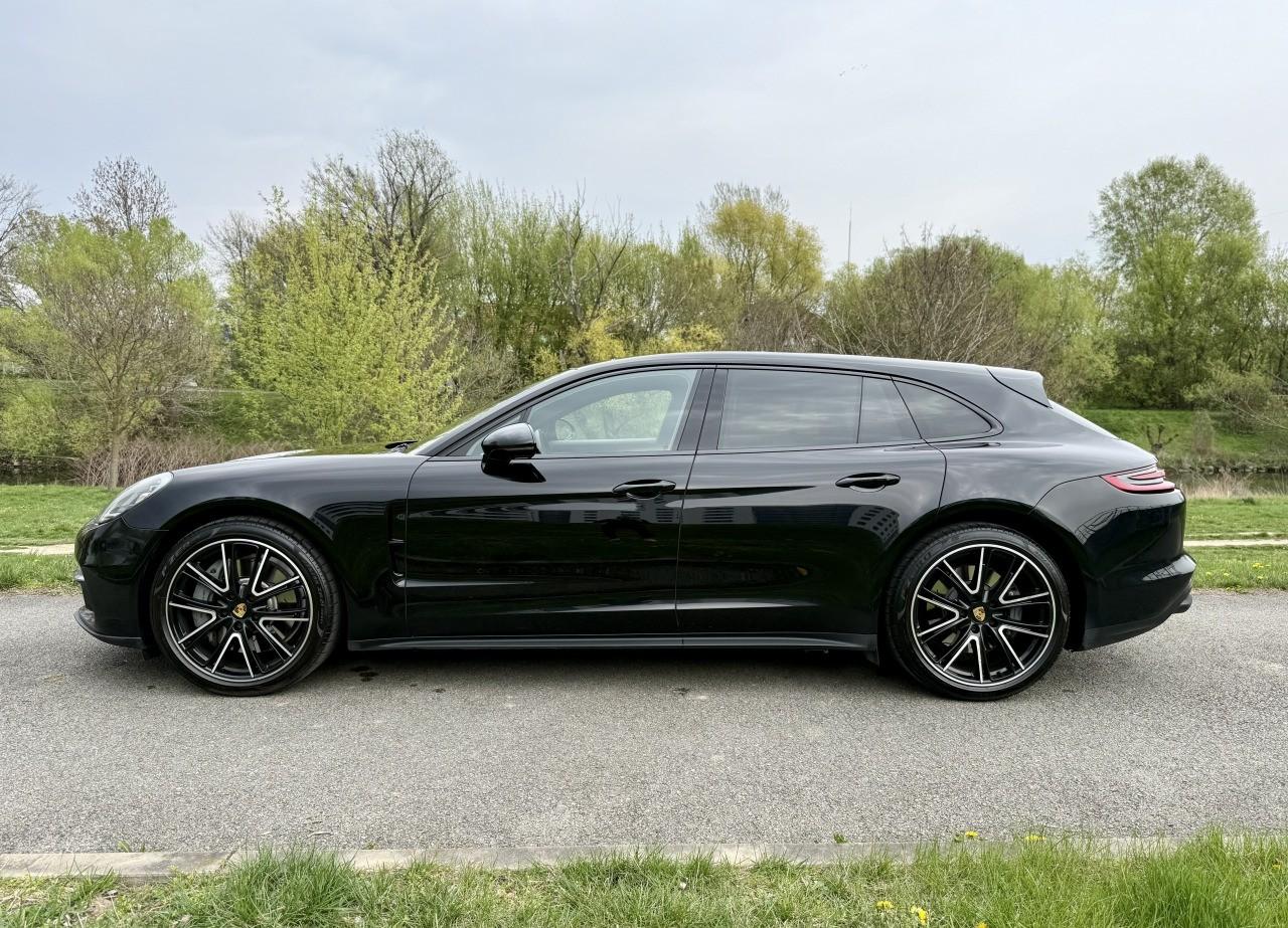 2018 Porsche Panamera 4S Sport Turismo, černá kombi, 106 000 km