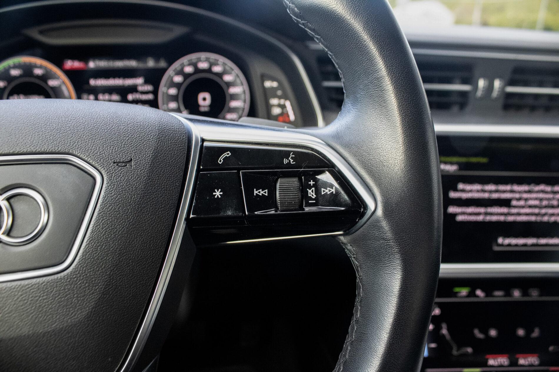 2023 AUDI A6, šedá sedan, 49 750 km