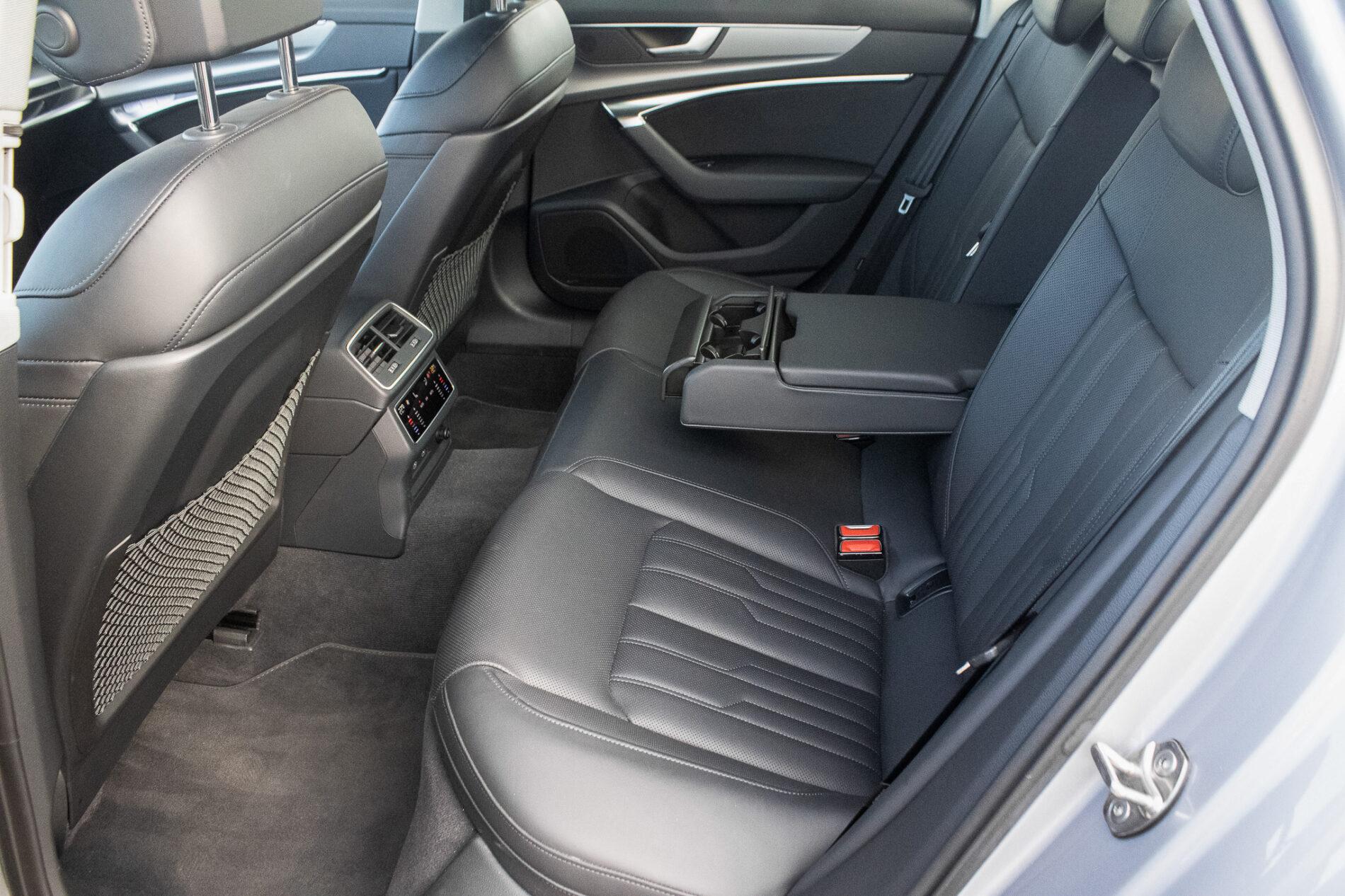 2023 AUDI A6, šedá sedan, 49 750 km