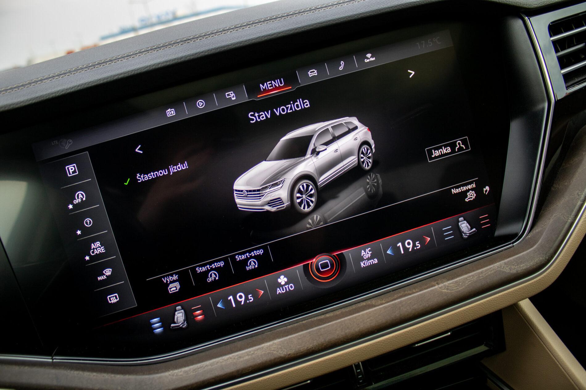 2019 Volkswagen Touareg, bílá suv, 136 410 km