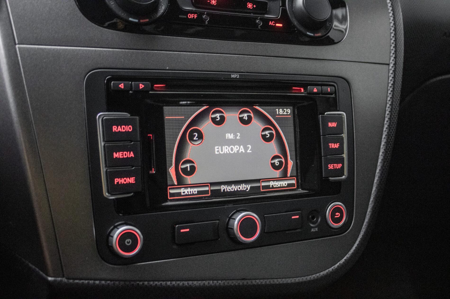 2009 Seat Leon Cupra R, černá hatchback, 319 291 km