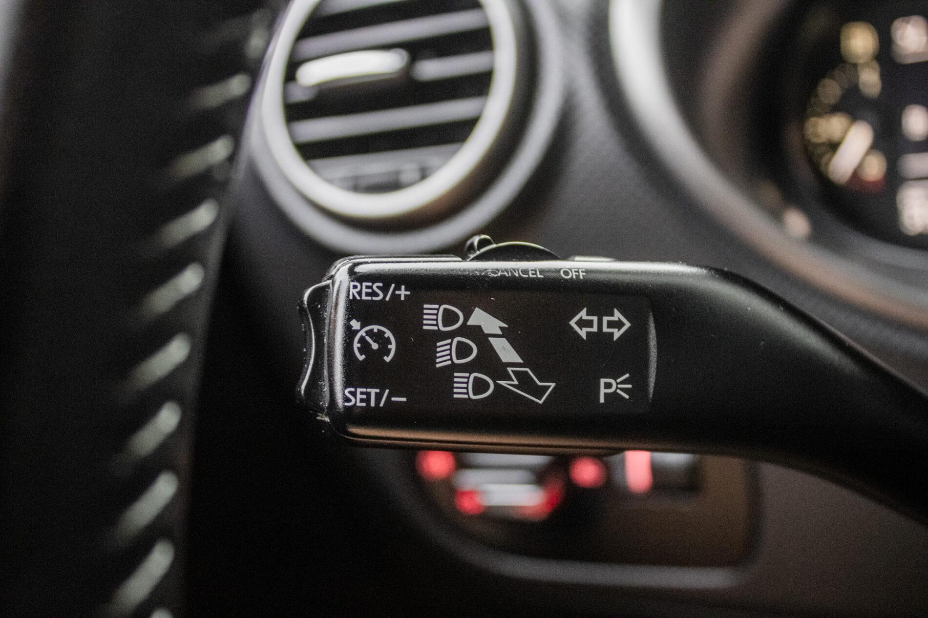 2009 Seat Leon Cupra R, černá hatchback, 319 291 km
