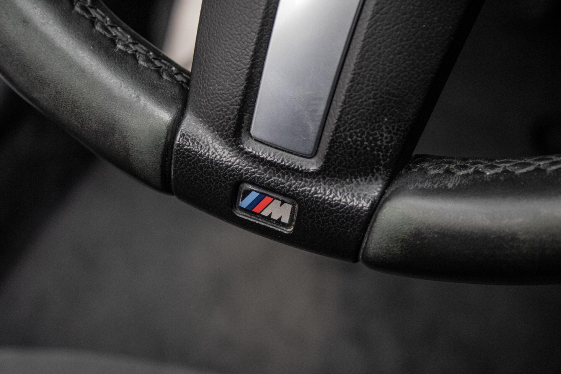 2018 BMW M140i, šedá hatchback, 144 720 km