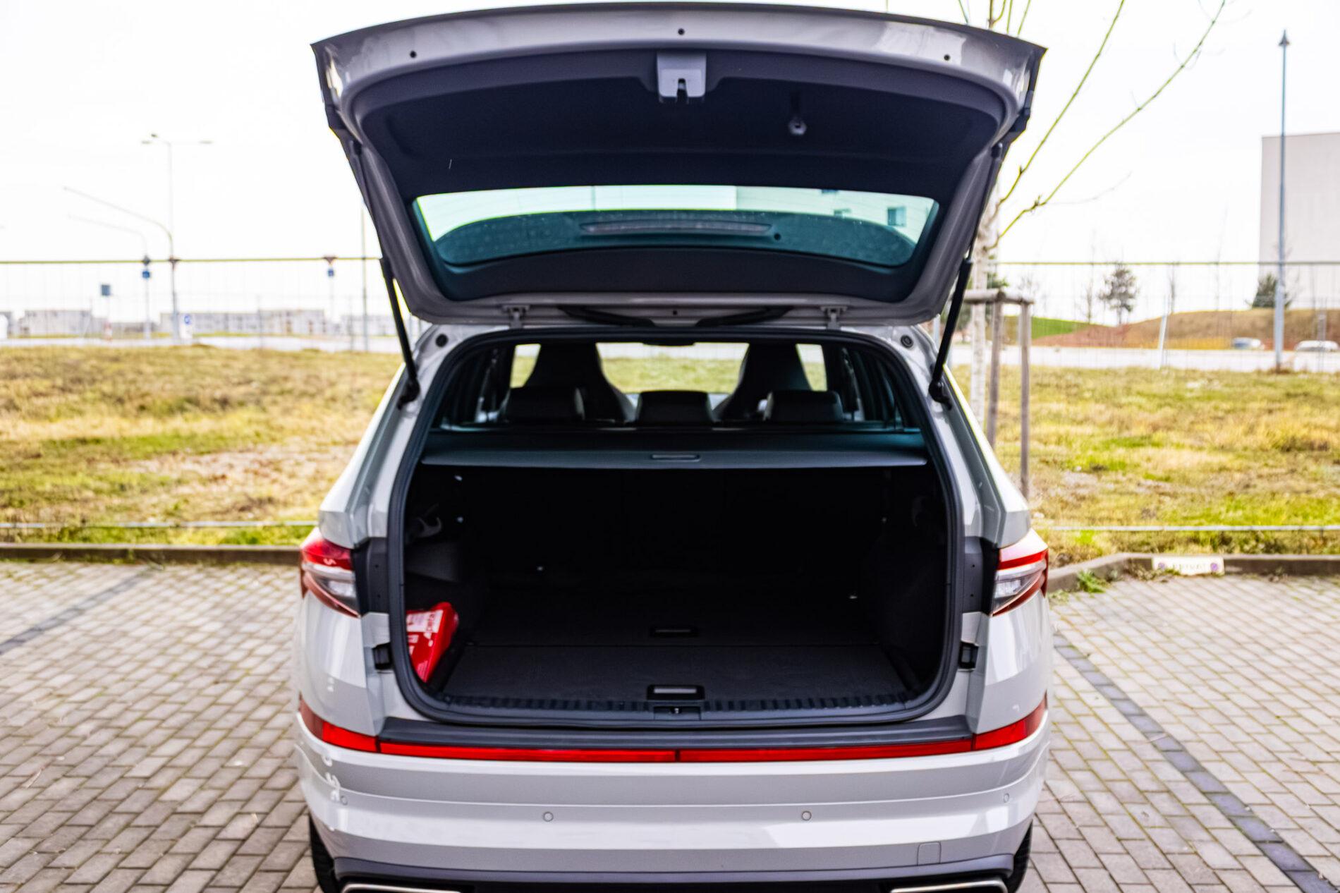 2023 Skoda Kodiaq RS, šedá suv, 35 947 km
