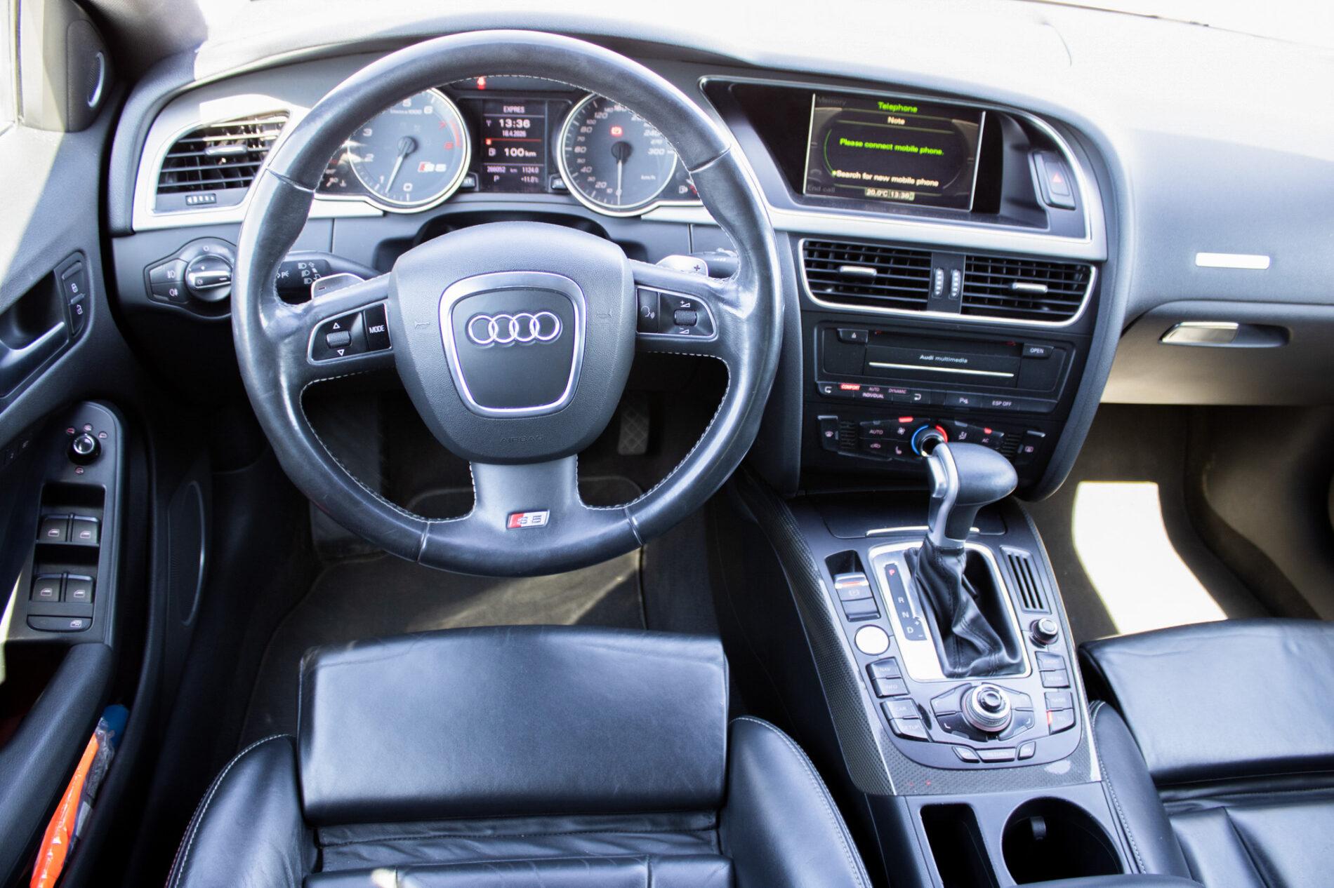 2010 AUDI S5, bílá kupé, 266 052 km