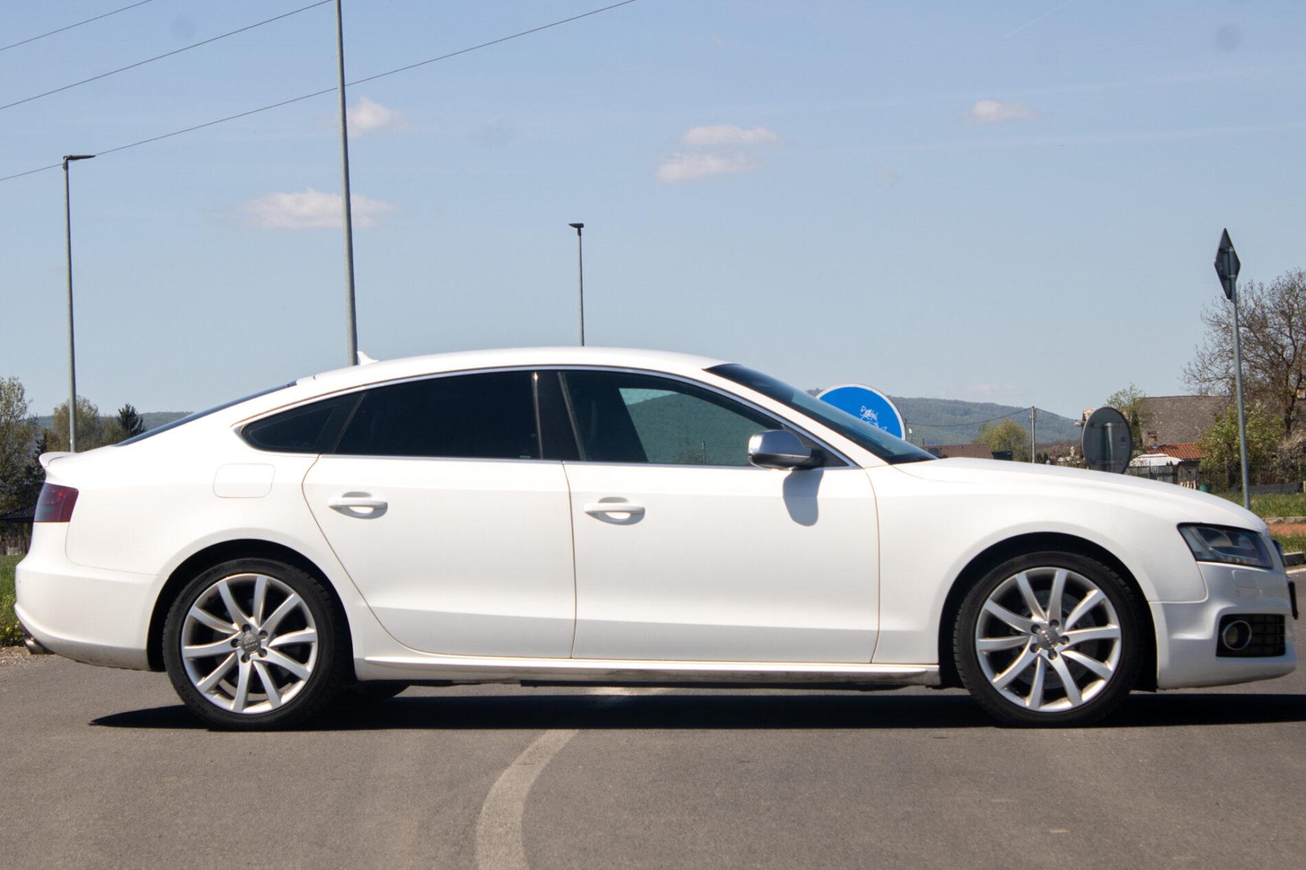 2010 AUDI S5, bílá kupé, 266 052 km