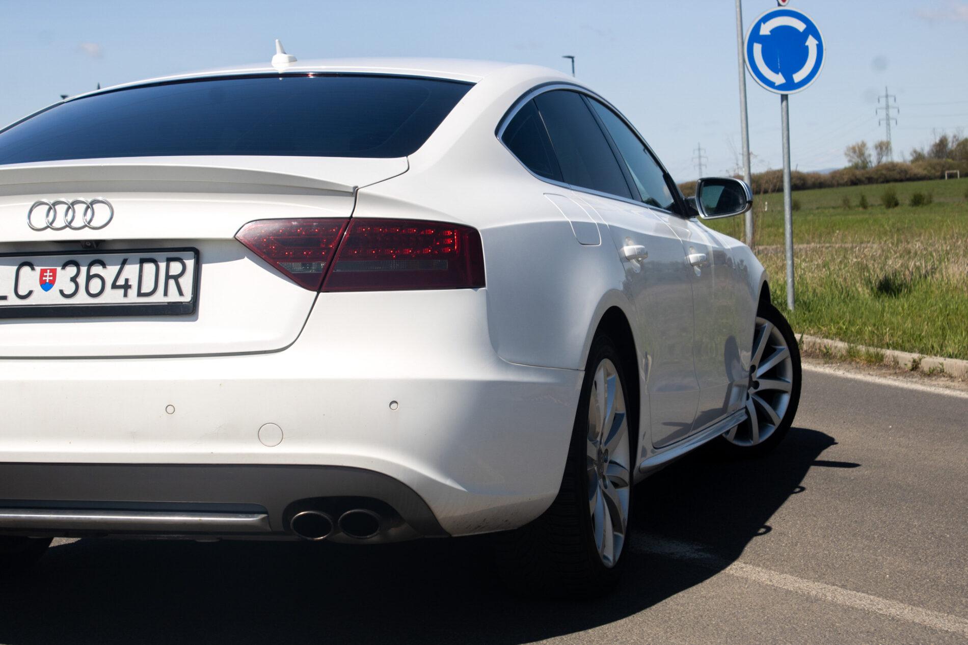 2010 AUDI S5, bílá kupé, 266 052 km