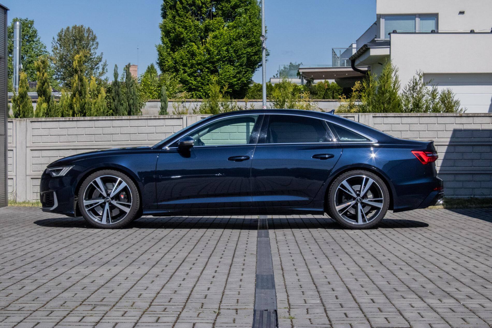 2021 AUDI S6, modrá sedan, 101 997 km