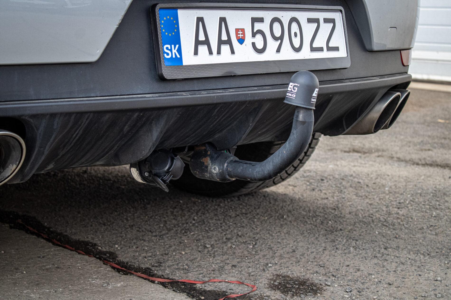 2014 Porsche Macan S, stříbrná suv, 125 433 km