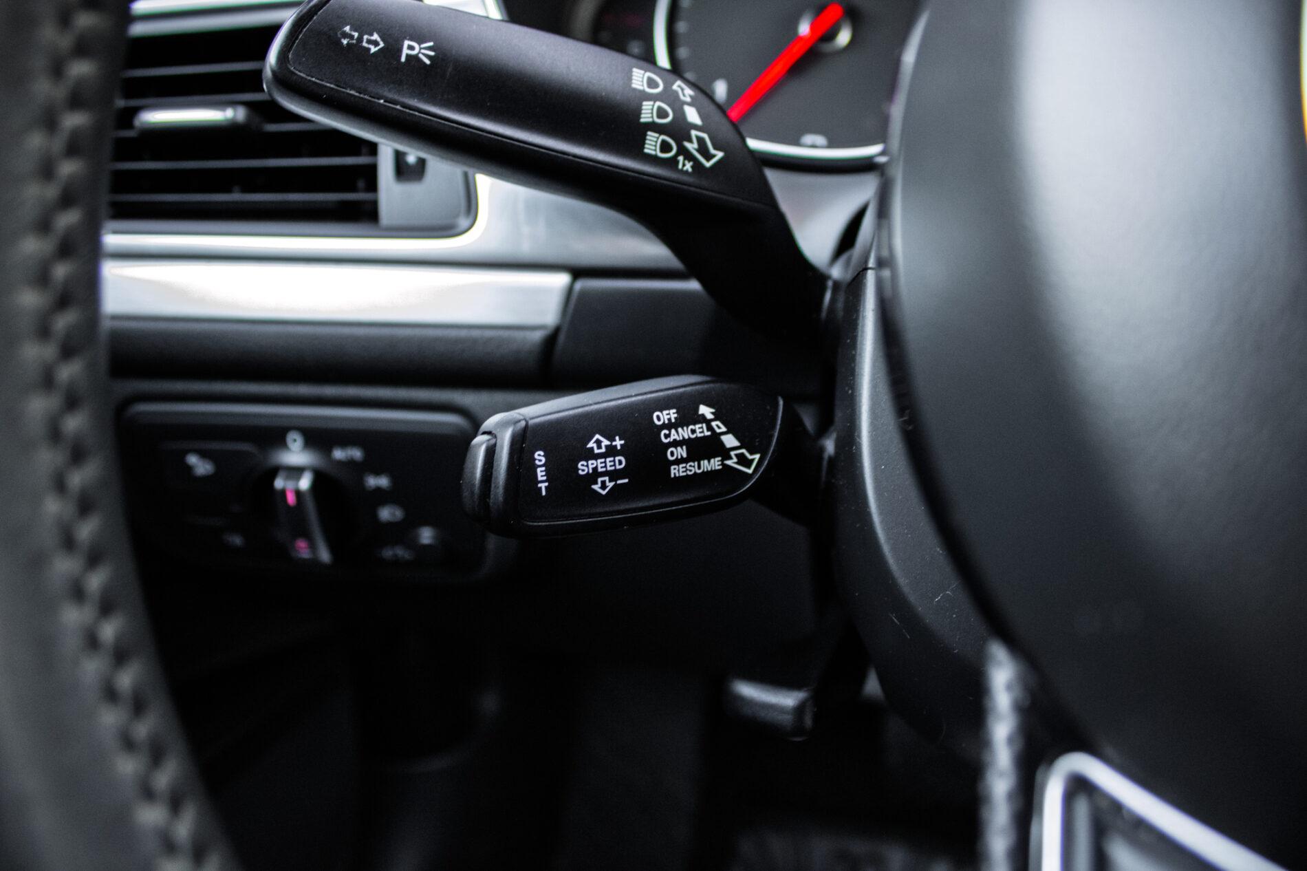 2013 AUDI A6, šedá kombi, 292 886 km