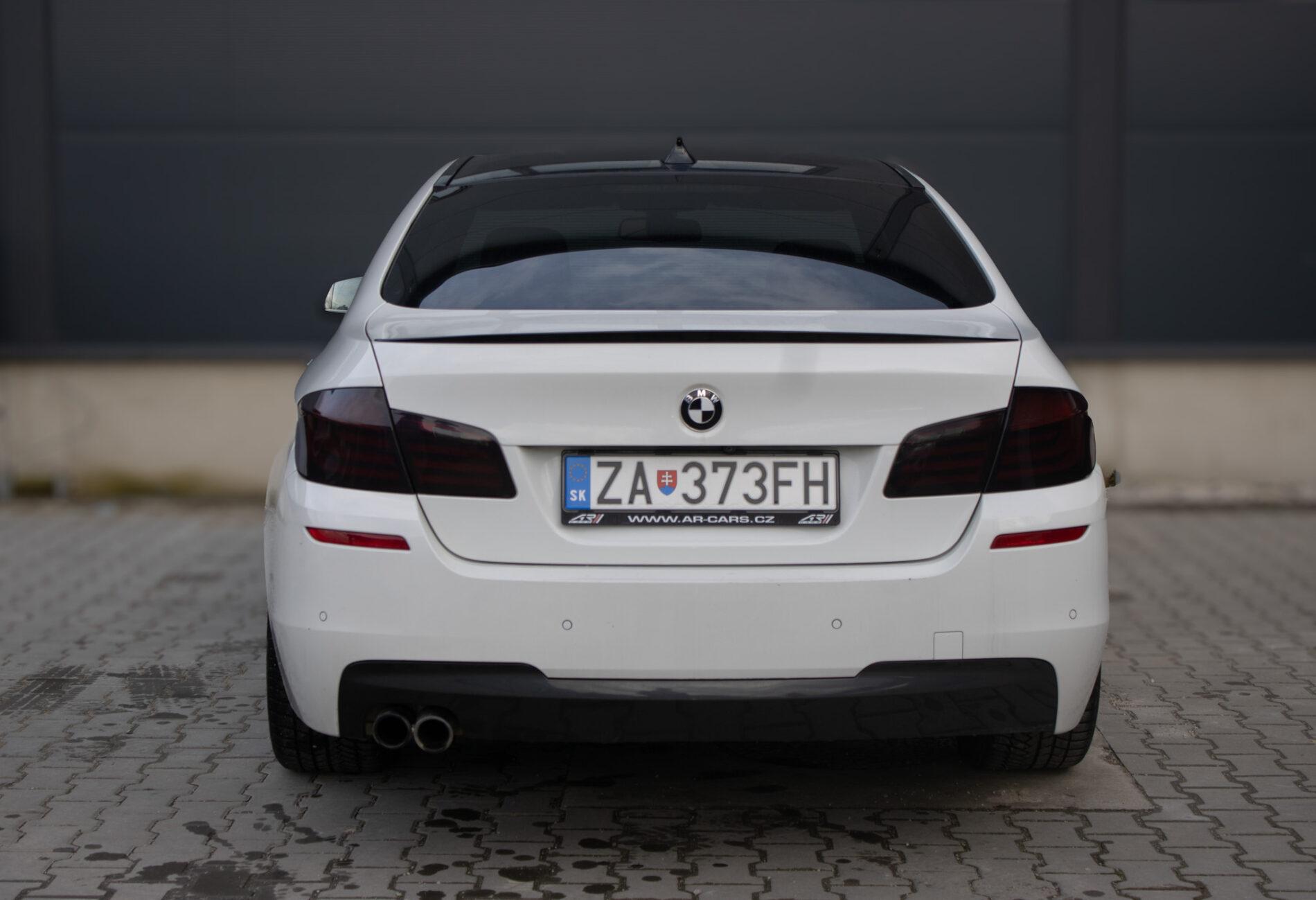 2012 BMW 530d, bílá sedan, 254 243 km