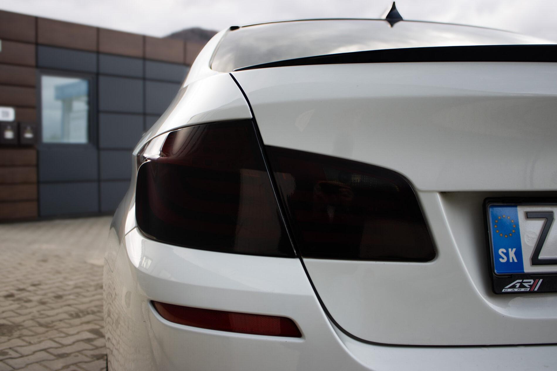 2012 BMW 530d, bílá sedan, 254 243 km