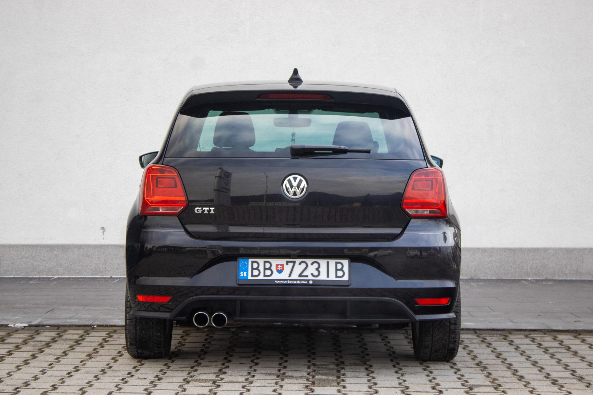 2016 Volkswagen Polo GTI, černá hatchback, 49 625 km