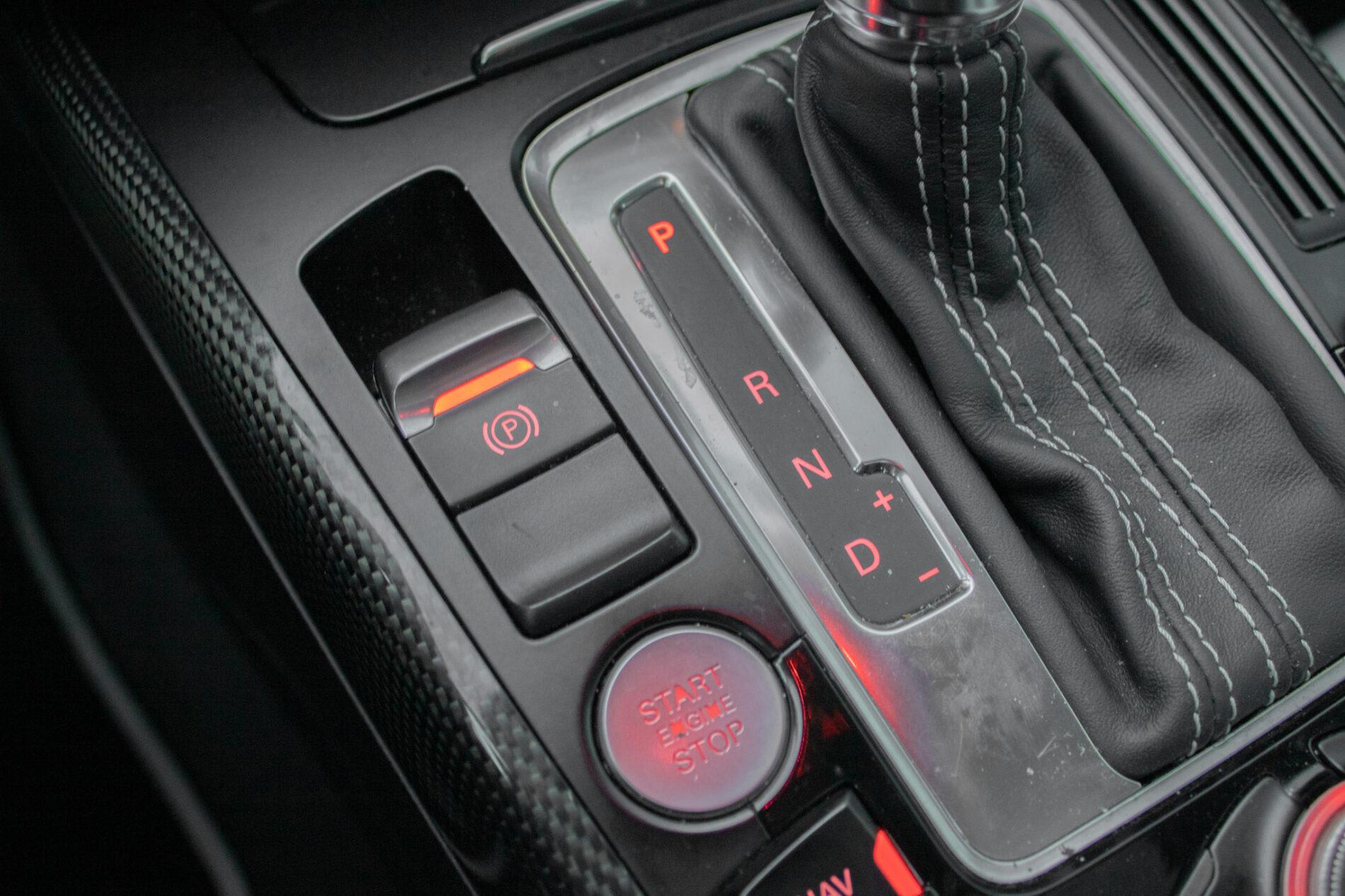 2011 AUDI S5, bílá sedan, 193 834 km