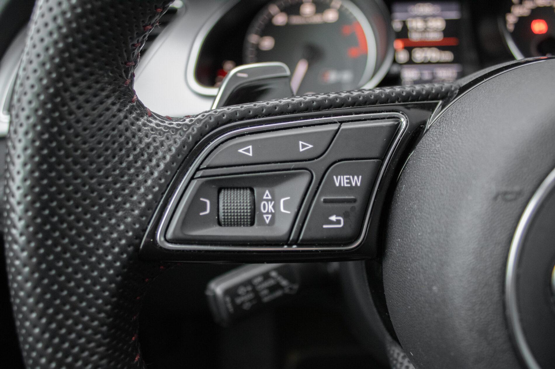 2011 AUDI S5, bílá sedan, 193 834 km