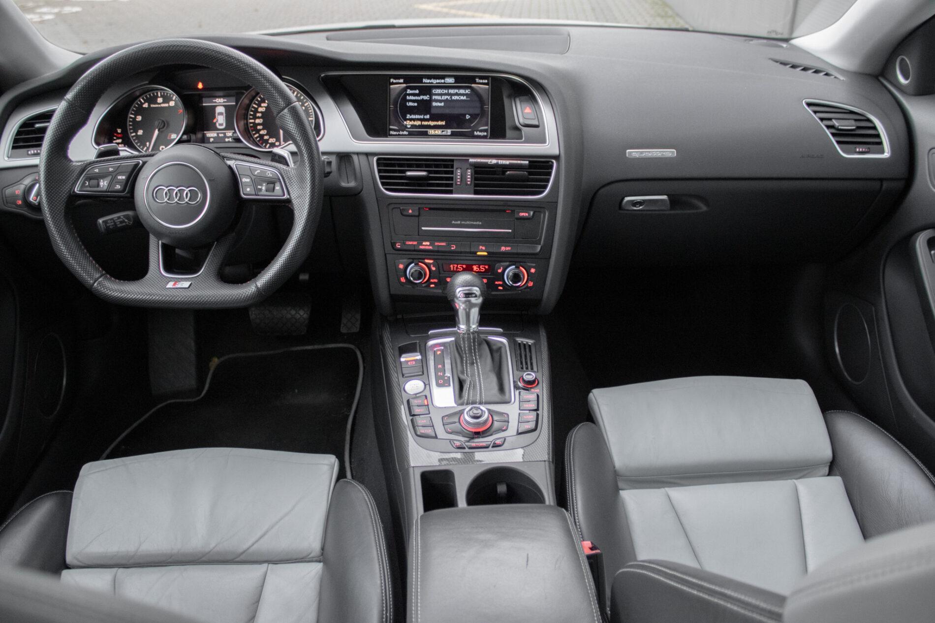 2011 AUDI S5, bílá sedan, 193 834 km
