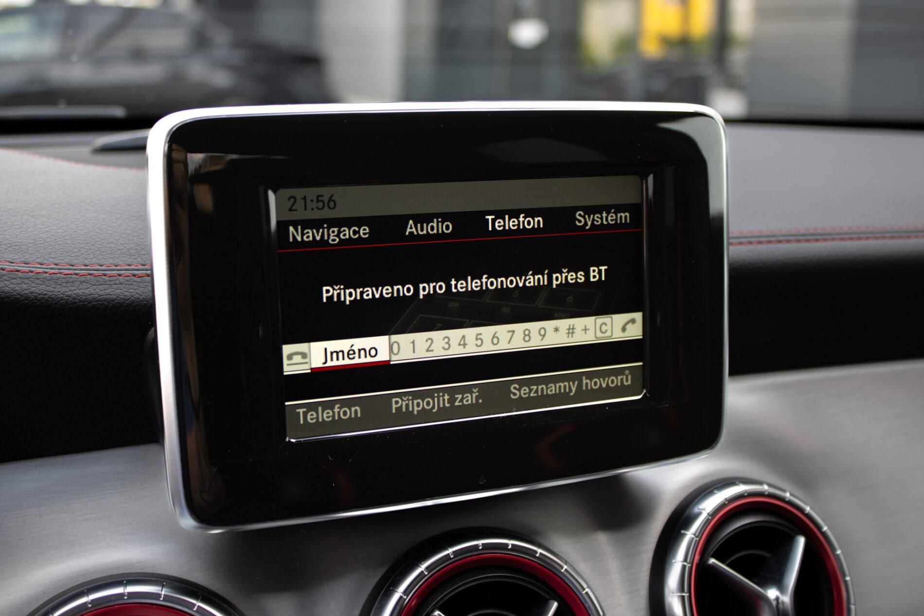 2014 Mercedes-Benz CLA 45 AMG, černá kupé, 135 120 km