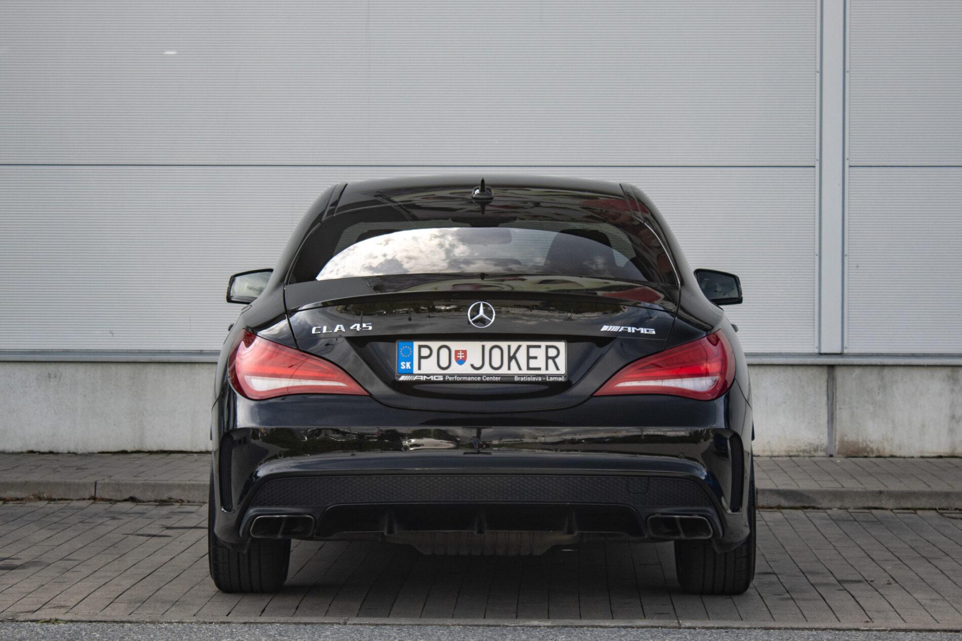 2014 Mercedes-Benz CLA 45 AMG, černá kupé, 135 120 km
