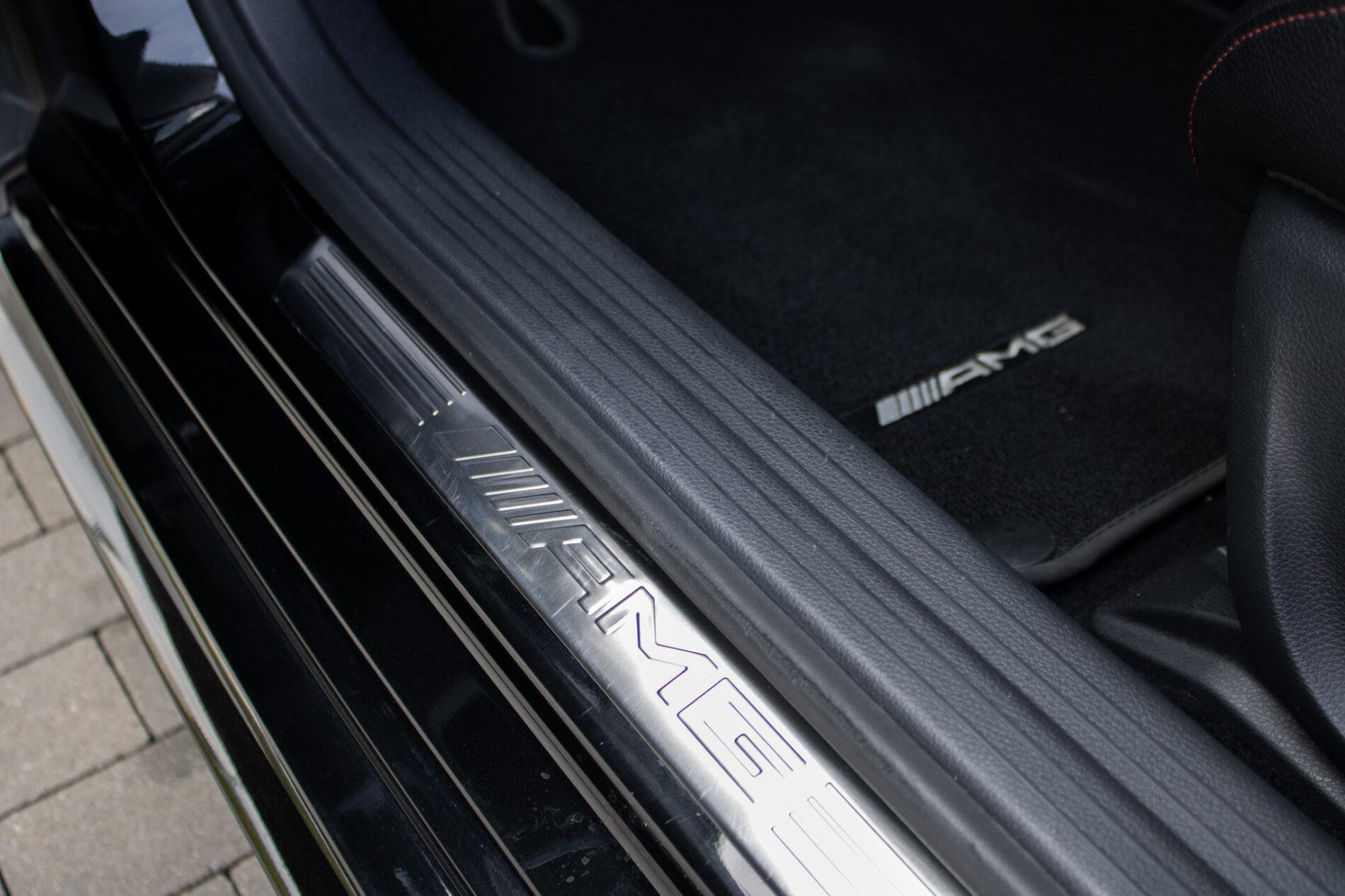 2014 Mercedes-Benz CLA 45 AMG, černá kupé, 135 120 km