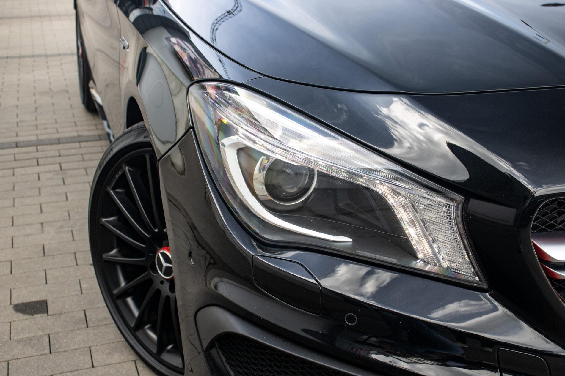 2014 Mercedes-Benz CLA 45 AMG, černá kupé, 135 120 km