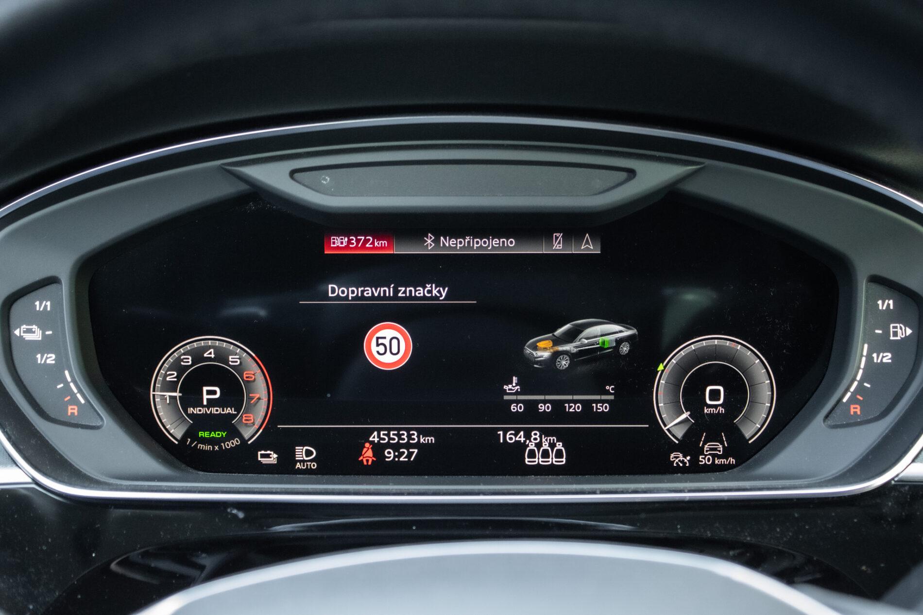 2023 AUDI A8, černá sedan, 45 533 km