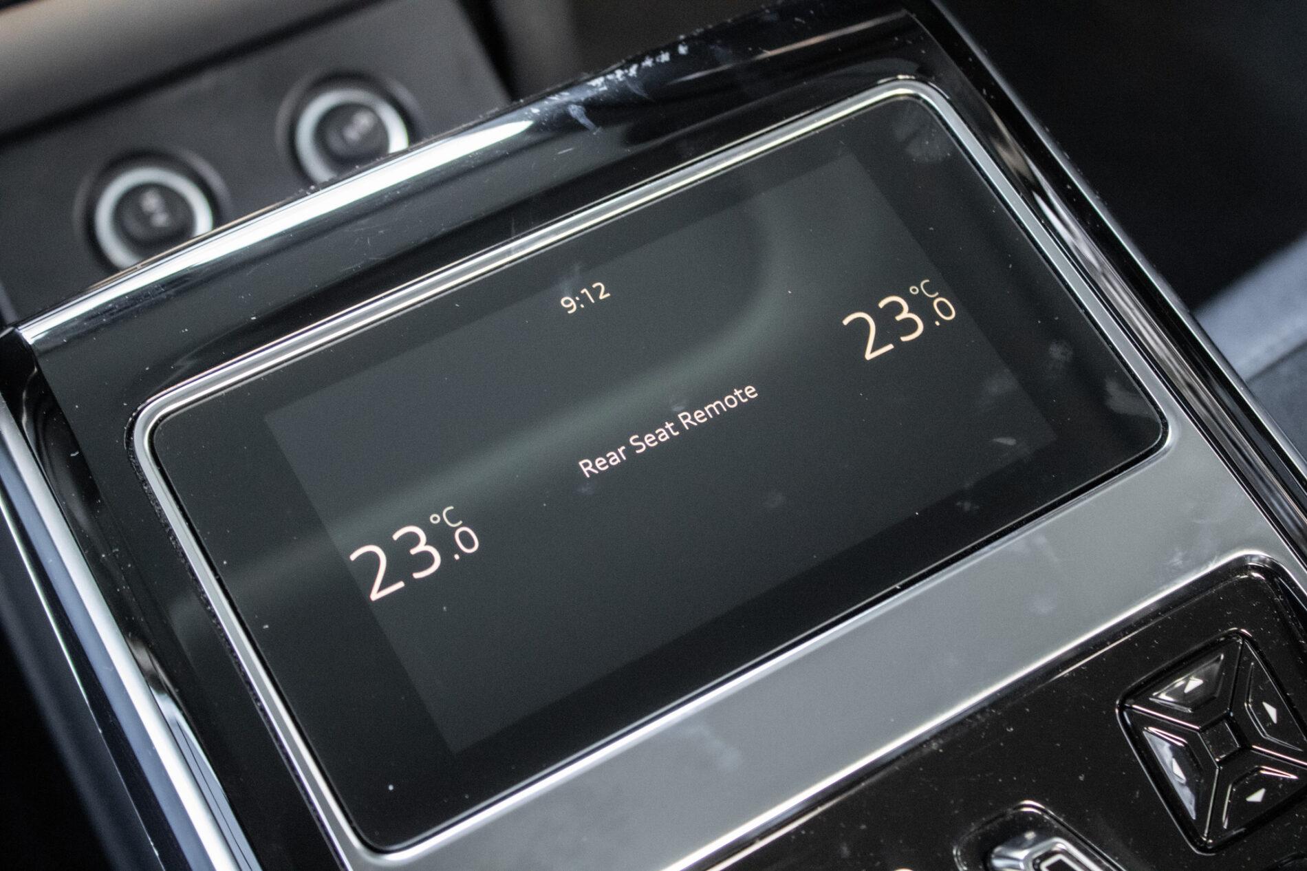 2023 AUDI A8, černá sedan, 45 533 km