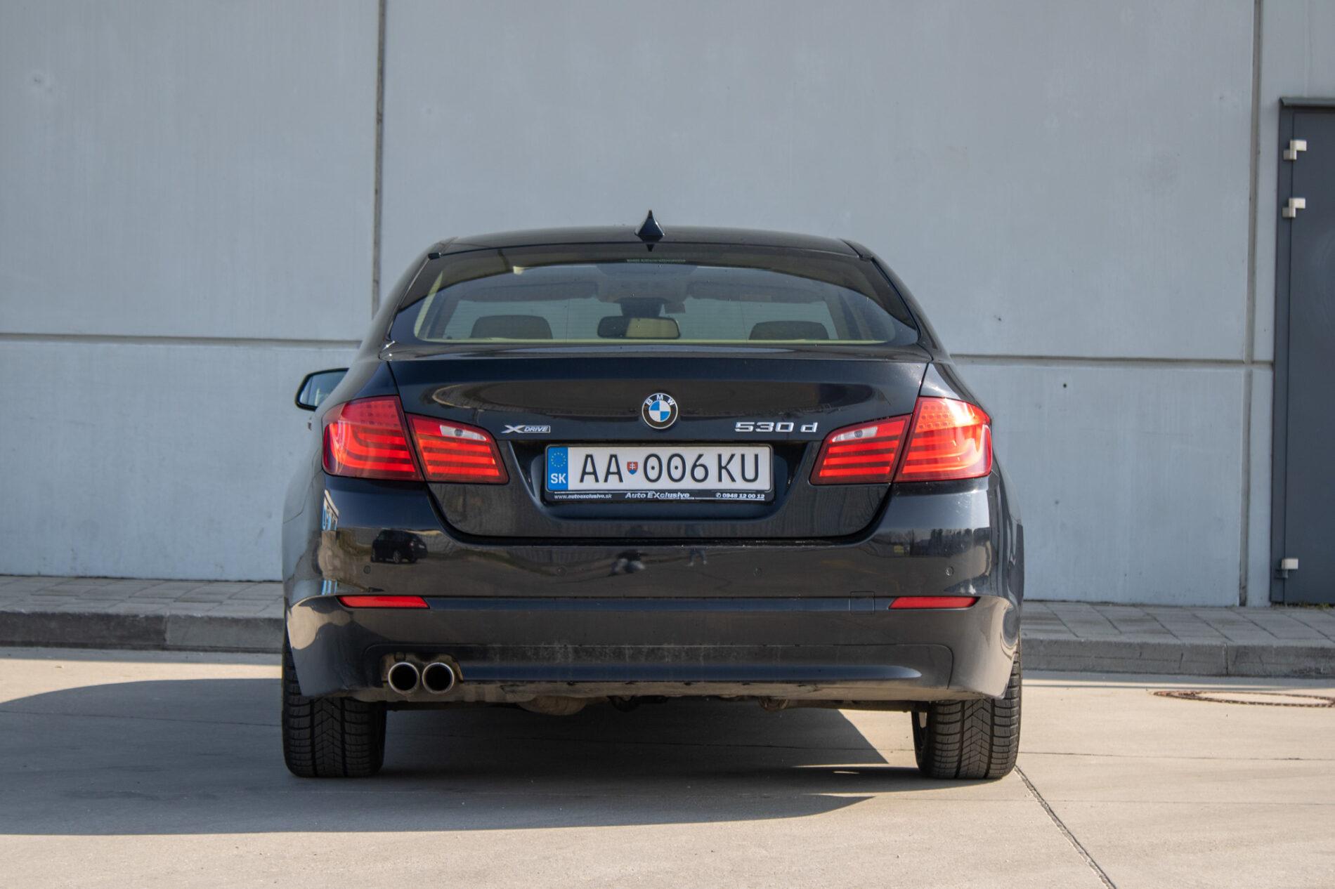 2013 BMW 530d, černá sedan, 303 000 km