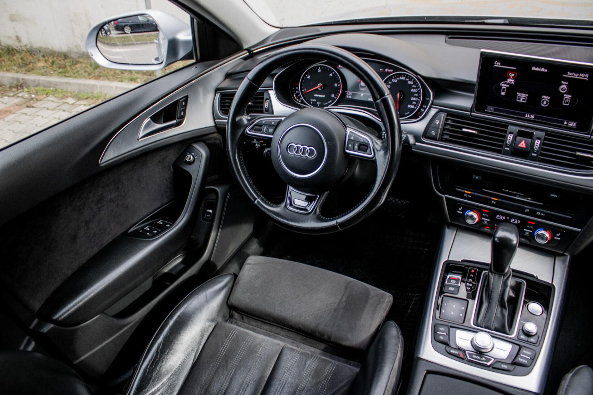 2015 AUDI A6, stříbrná kombi, 305 272 km